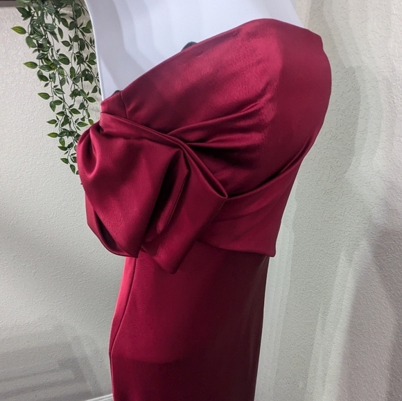 A B S By Allen Schwartz Malbec Satin Gown Strapless Maxi Dress Side Ruched Bow 0 - Picture 3 of 12